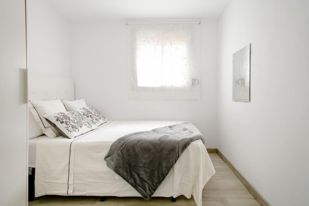Habitaciones Bonitas Y Comodas L’Hospitalet de Llobregat Exterior foto